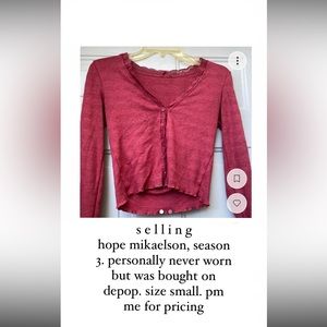 Hope Mikaelson | Forever21 Lace Top
